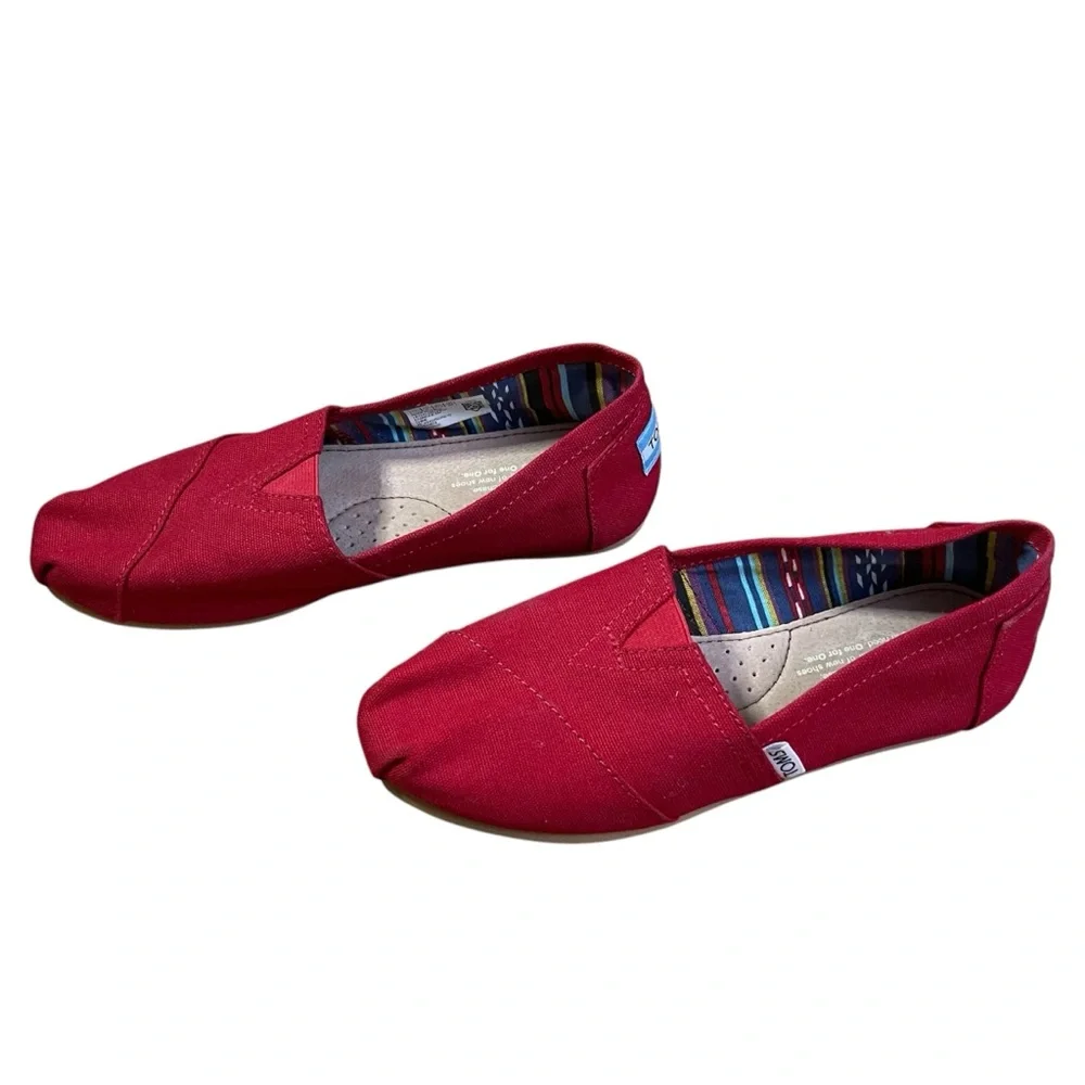 Toms Alpargates Red Canvas Flats Slip-On Canvas Loafers Comfort Cushion Easy on.